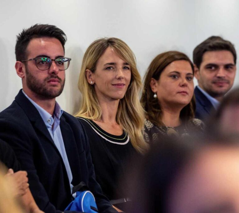 Casado "corona" a Álvarez de Toledo como portavoz del PP en el Congreso y cambia toda la cúpula