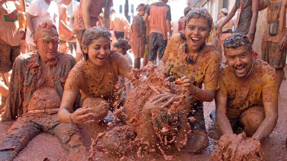 España celebra la Tomatina de Buñol 2019