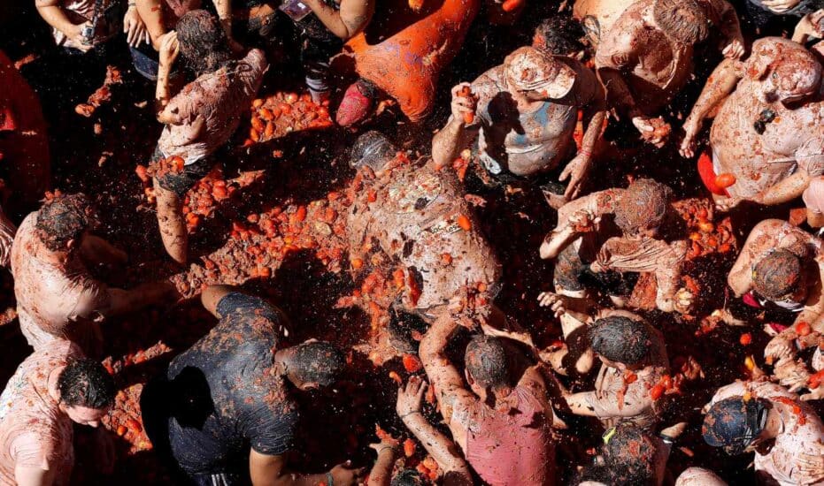 España celebra la Tomatina de Buñol 2019