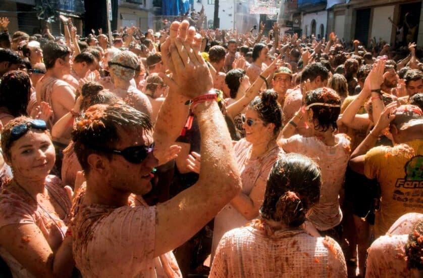 España celebra la Tomatina de Buñol 2019