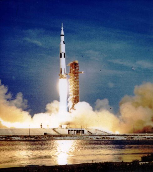 La misión Apollo 11 despega en Florida | NASA