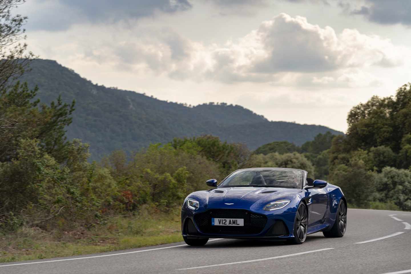 El desplome de Aston Martin agrava las dudas del sector del motor en Europa.