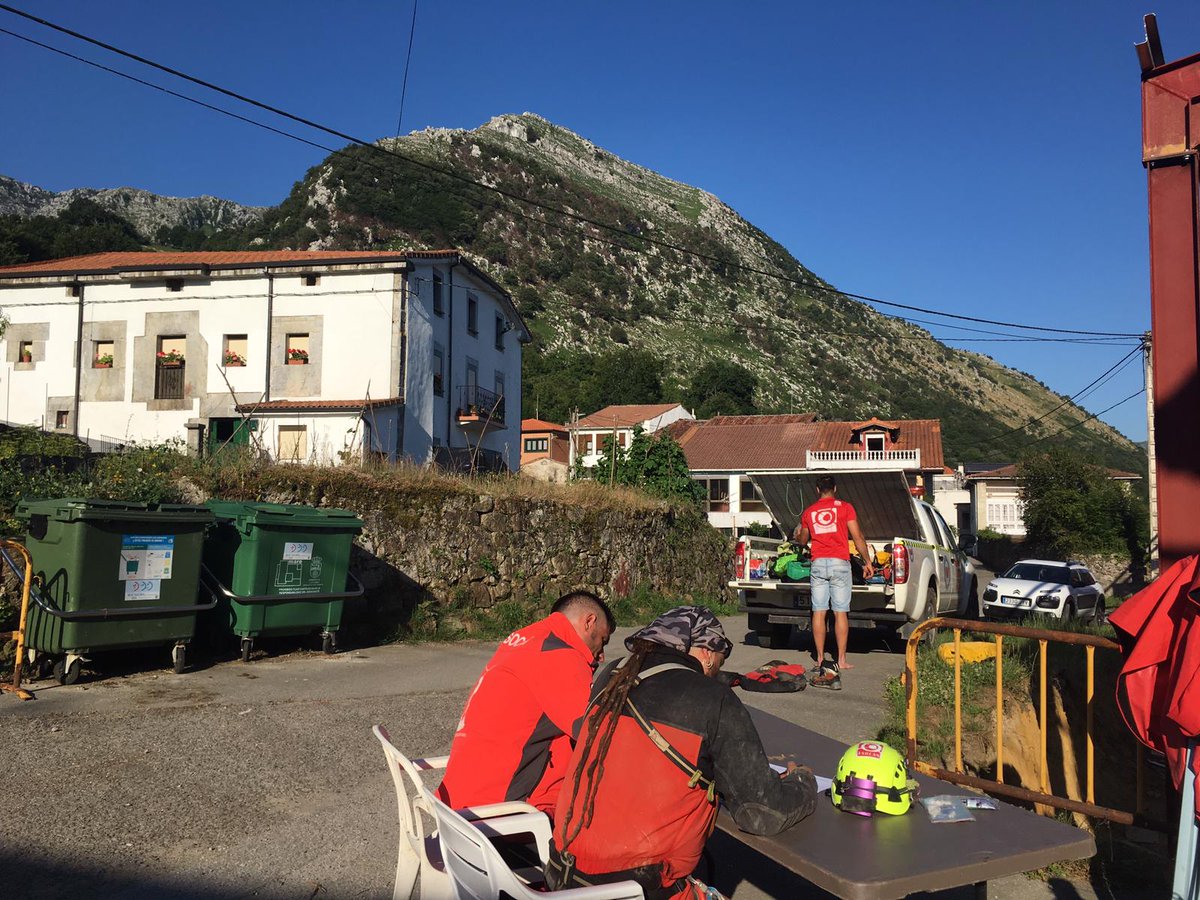 Rescate de espeleólogas en Cantabria.