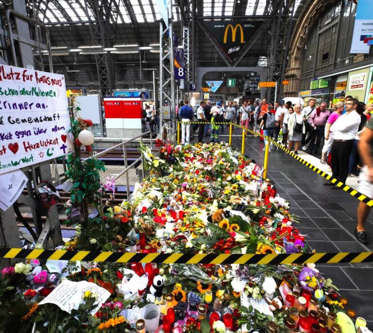 Xenofobia ultra en Alemania tras la muerte de un niño empujado al tren por un eritreo