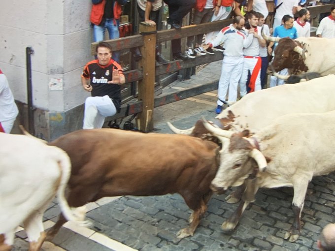 Fotografía del actor en los encierros de San Fermín