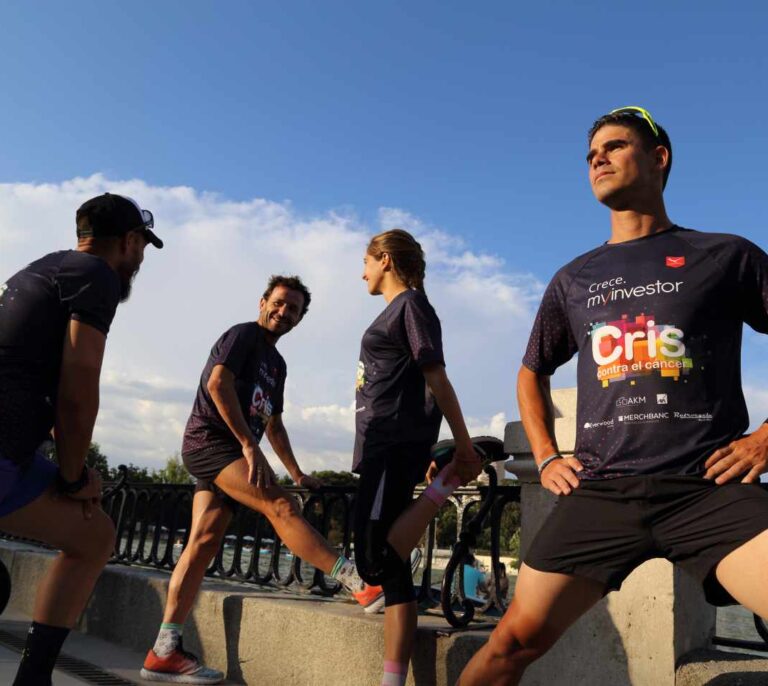 Triatlones solidarios contra el cáncer infantil