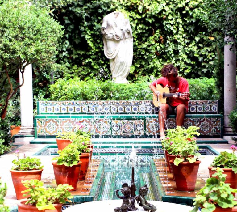 Guitarricadelafuente, de las villas de Benicàssim al cielo de Madrid