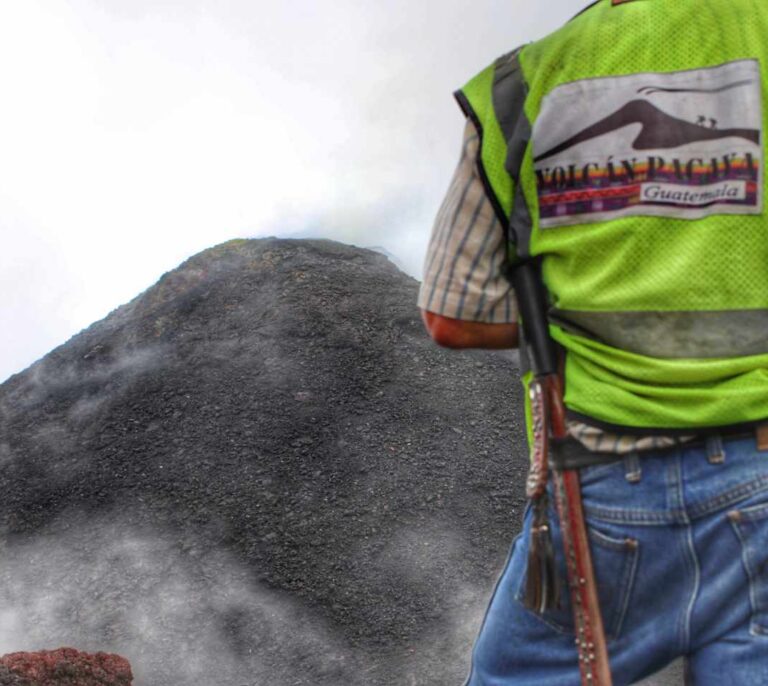 Subimos al cráter del Pacaya, el volcán prohibido