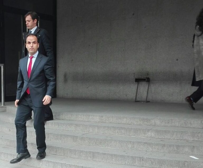 La URJC detecta firmas "no válidas" en la moción de censura contra el rector