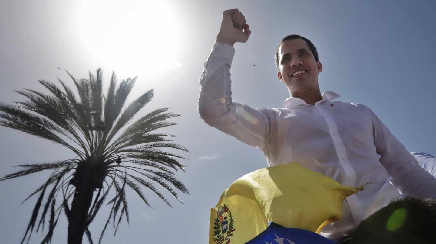 l presidente encargado, Juan Guaidó, en un encuentro con seguidores en Nueva Esparta, Venezuela.