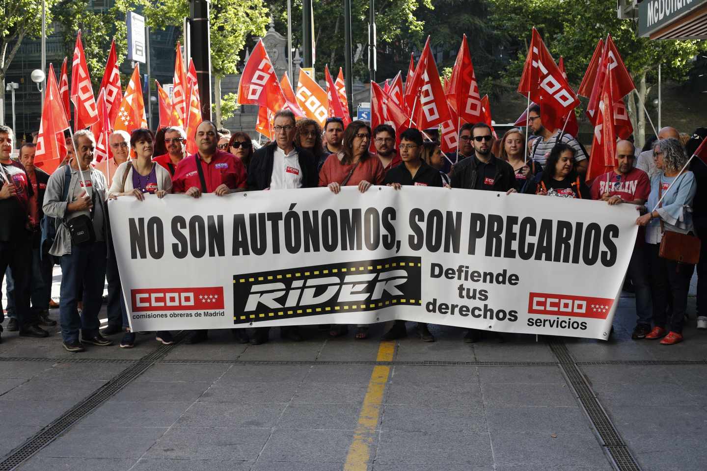 Manifestación en defensa de los 'riders'.