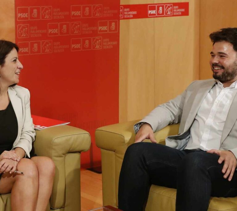 El PSOE cede y ofrecerá a ERC una mesa para el diálogo sobre Cataluña
