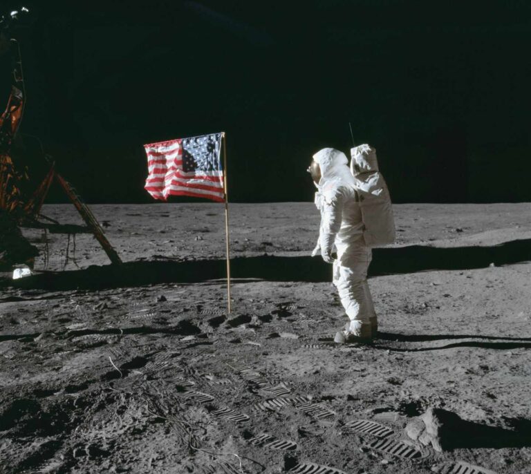 Fotogalería: la llegada a Luna, 50 años en 50 imágenes
