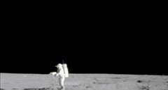 La NASA quiere enviar a una mujer y a un hombre a la Luna en 2024