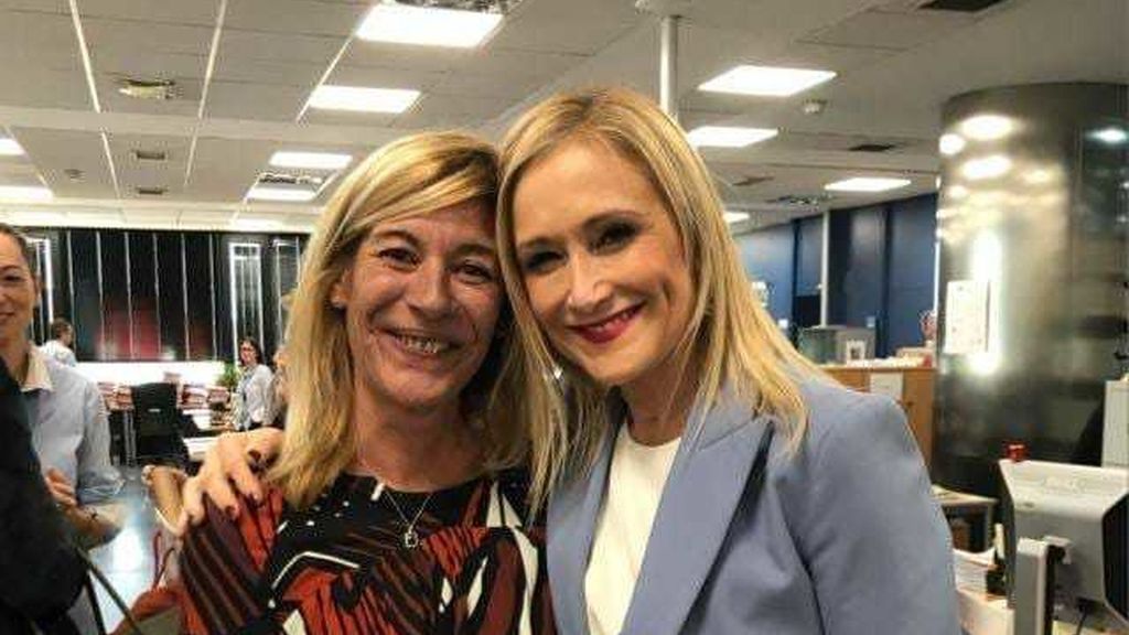 El calvario de la funcionaria de la URJC que se hizo el 'selfie' con Cifuentes