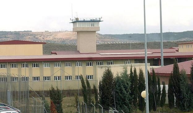 Un preso agrede a tres funcionarios de prisiones en el centro penitenciario de Aranjuez