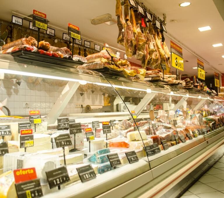 Los españoles cada vez toman menos carne
