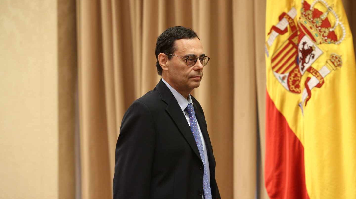 Caruana, el favorito del BCE para presidir BBVA si Torres Vila es imputado.