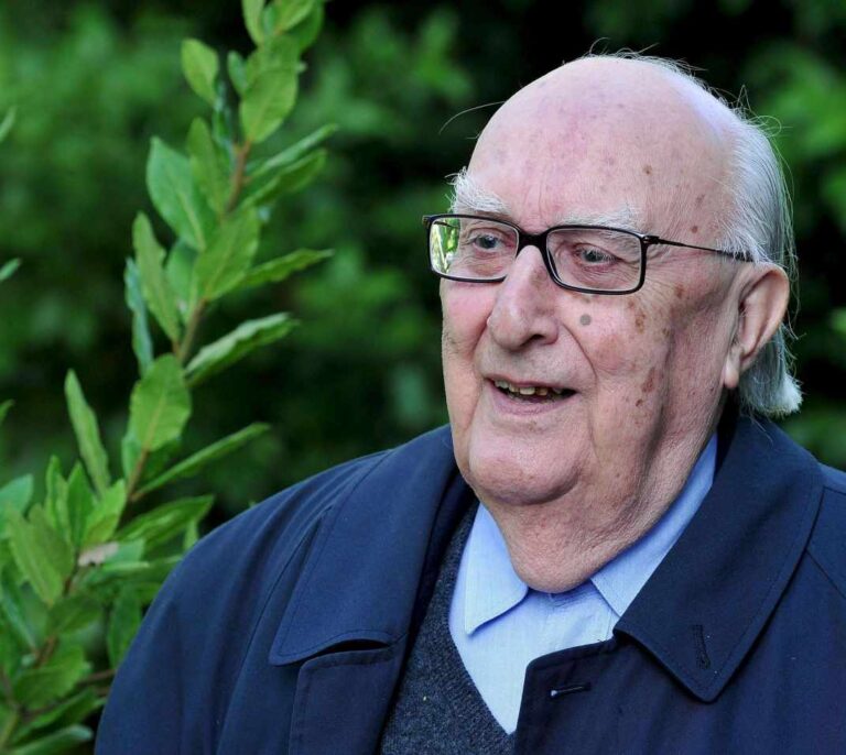Muere el escritor italiano Andrea Camilleri, creador del comisario Montalbano