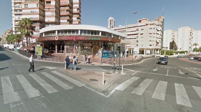 Cruce de las dos avenidas de Benidorm en las que se produjo el robo.
