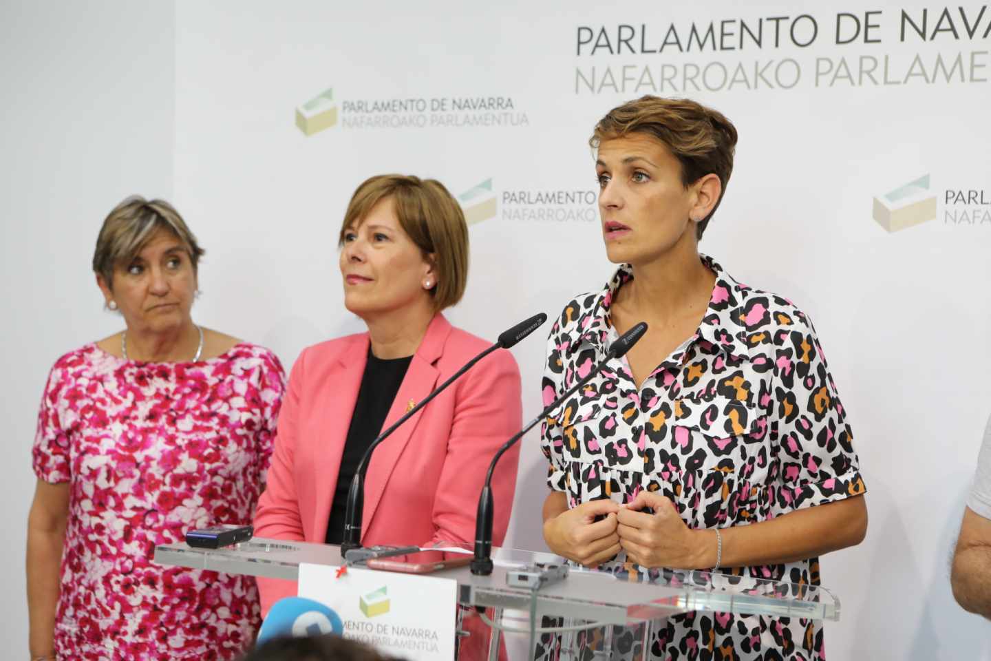 El PSN cierra un acuerdo de Gobierno con Podemos y Geroa Bai