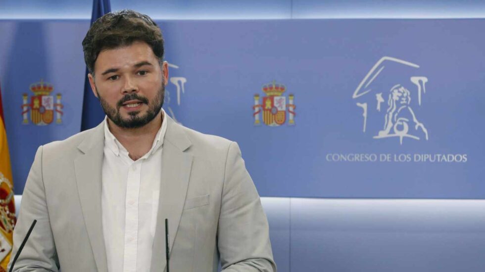 Gabriel Rufián, tras su reunión con Adriana Lastra en el Congreso de los Diputados.