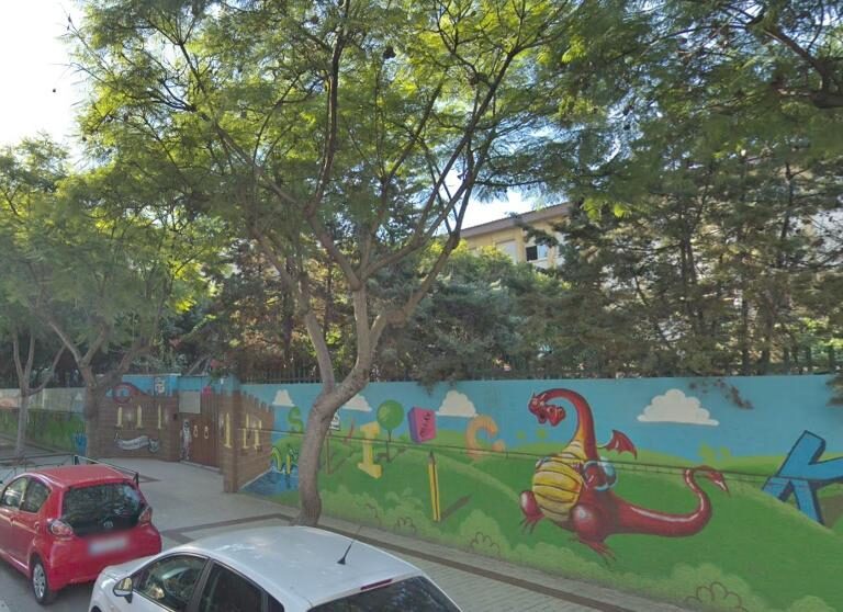 Un menor dispara con una escopeta de balines a niños y monitores en Málaga