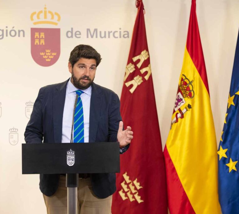 El Gobierno recurre el 'pin parental' de Murcia y pide su suspensión cautelar en los tribunales