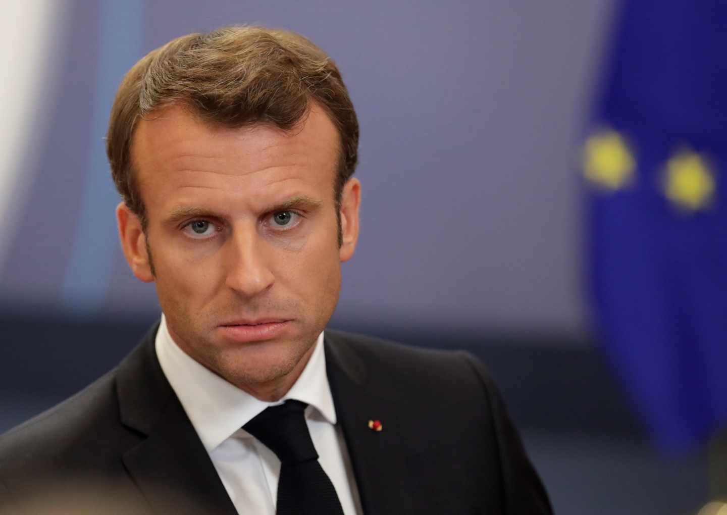 Macron impone la cuarentena y anuncia un plan de ayudas a las empresas en crisis
