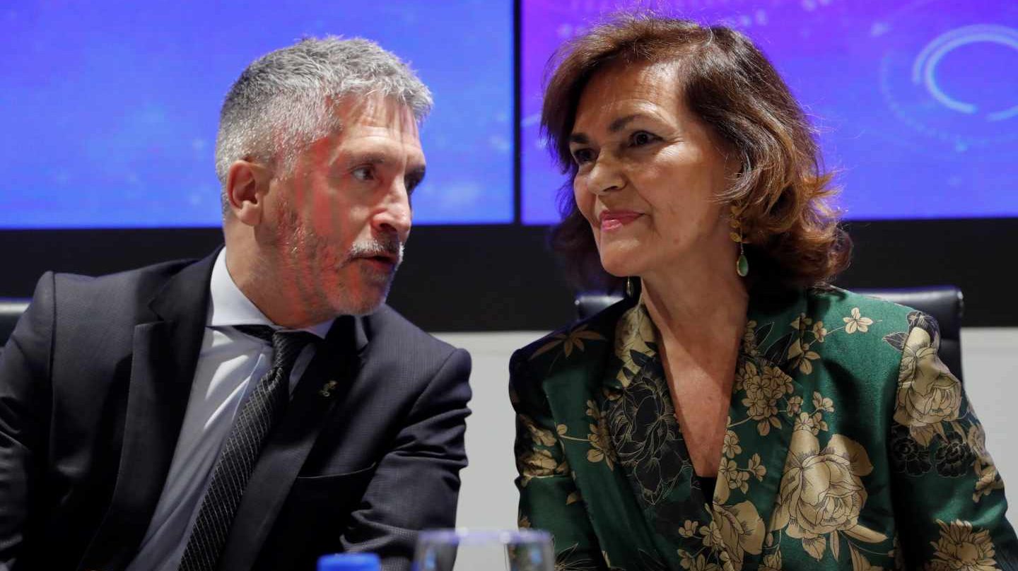 Grande-Martlaska y la vicepresidenta del Gobierno en funciones, Carmen Calvo, este jueves en un acto de la Guardia Civil.