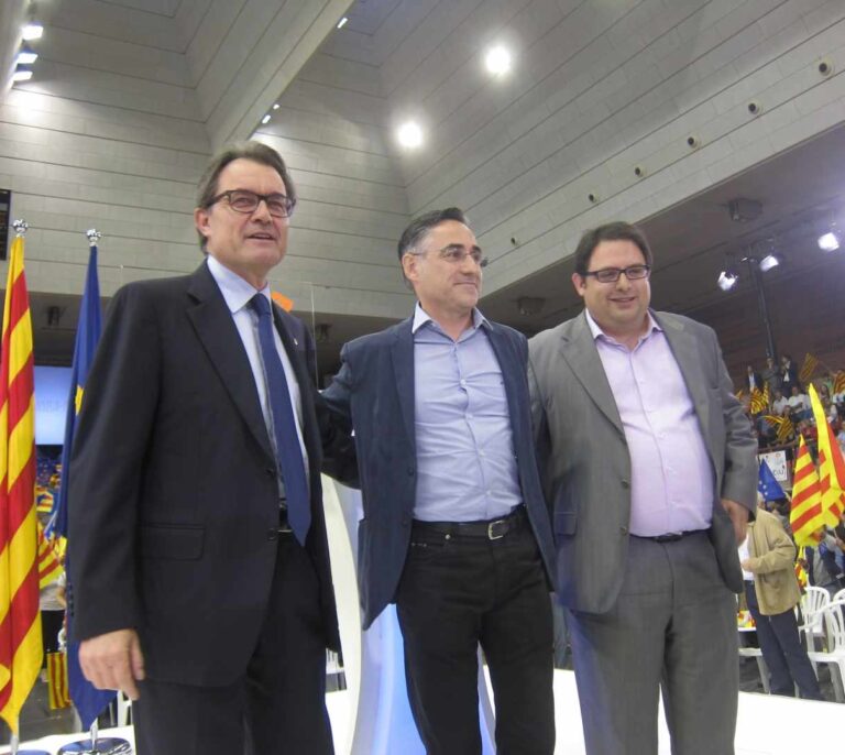 El PP ficha a la hija de Camps y a un ex alto cargo del Govern arrepentido del procès