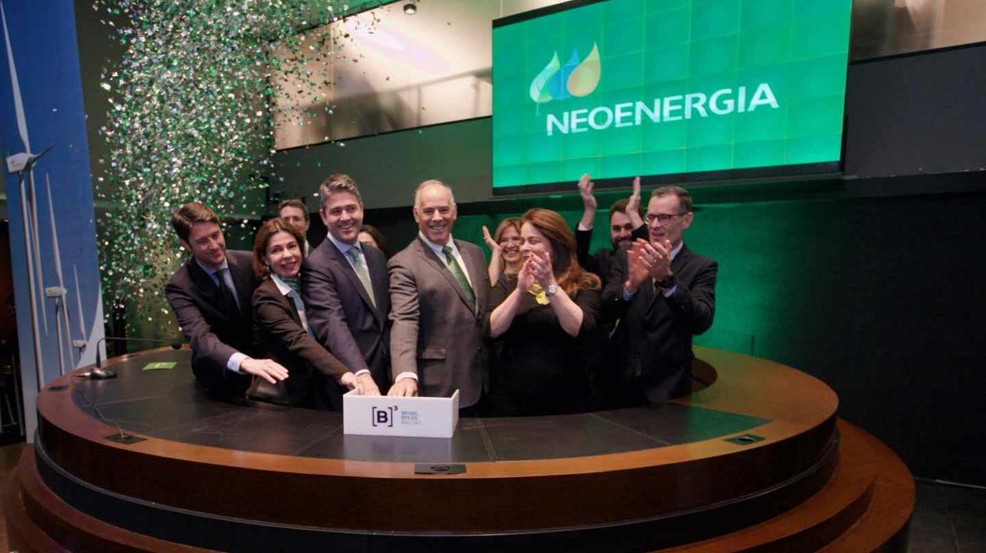 Directivos de Neoenergia (Iberdrola) en su estreno en la Bolsa de Sao Paulo.