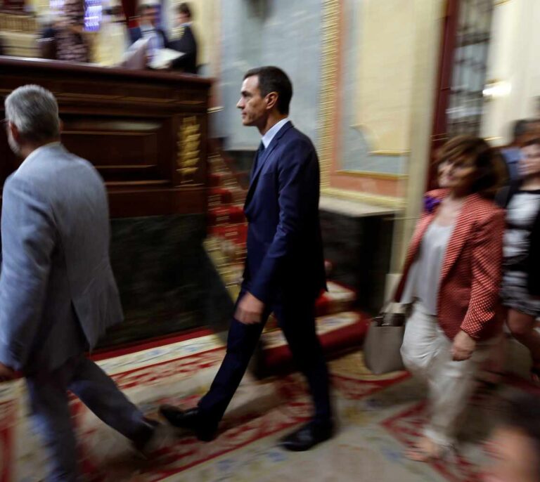 El Gobierno prepara el terreno por si tiene que aplazar la investidura tras Reyes