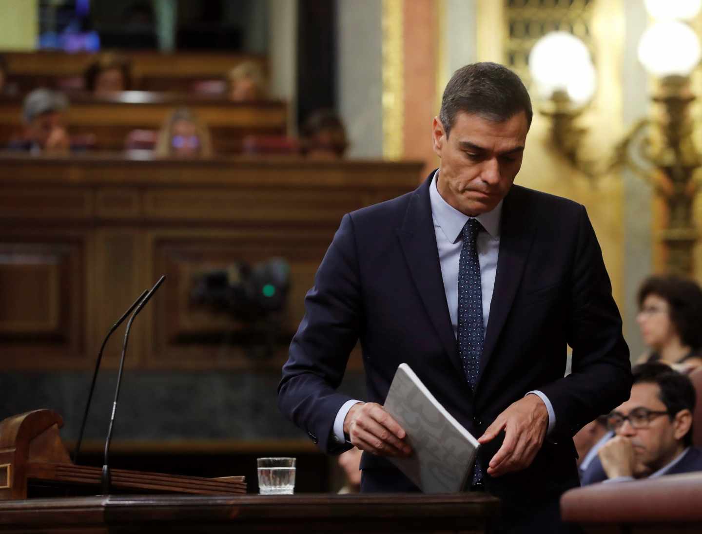 Pedro Sánchez, durante la segunda sesión del debate de investidura.