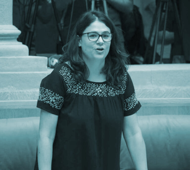 Una saboteadora en el Parlamento riojano