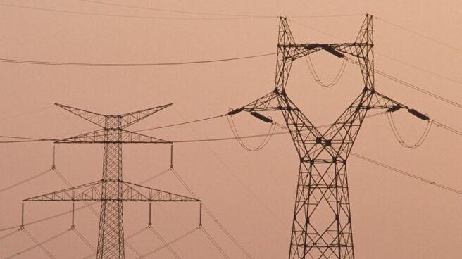 red electrica endesa Una torre de distribución eléctrica.