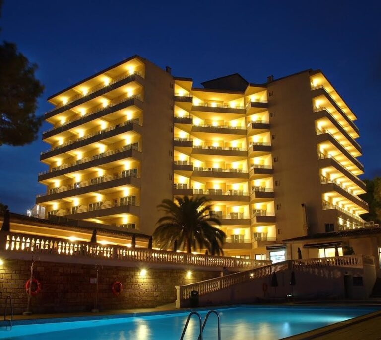 Room Mate abrirá en Magaluf su primer hotel de playa tras aliarse con Blackstone