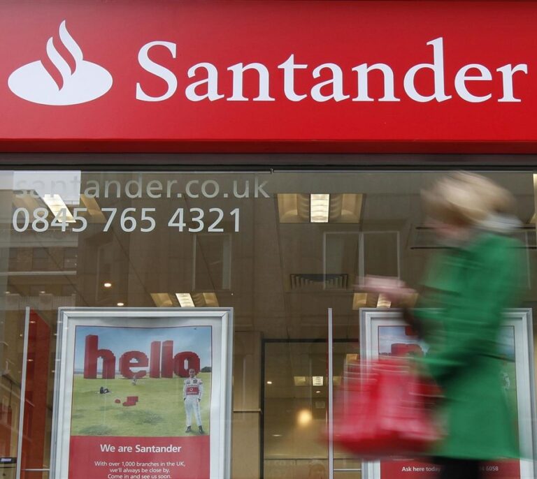 Santander reduce a la mitad su beneficio en Reino Unido en cuatro años