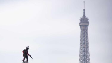 Un arma de ataque con autonomía de 10 minutos: así es el soldado volador del Ejército de Francia