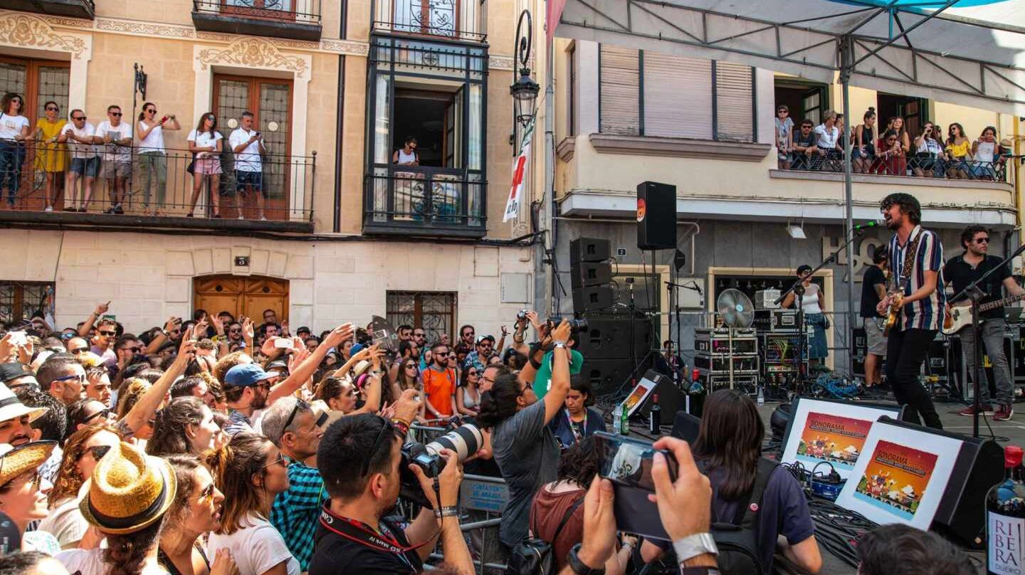 Lori Meyers en la Plaza del Trigo en el 2018