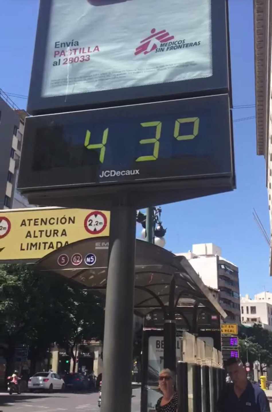 Valencia vive una de las noches más calurosas de su historia, con mínimas de 30 grados