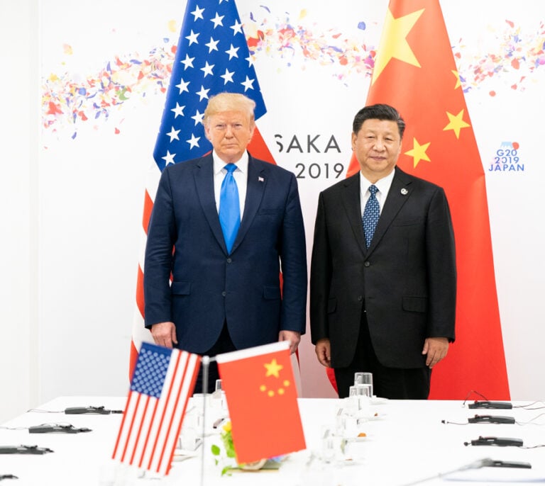 EEUU y China dan tregua a su guerra comercial con un acuerdo parcial