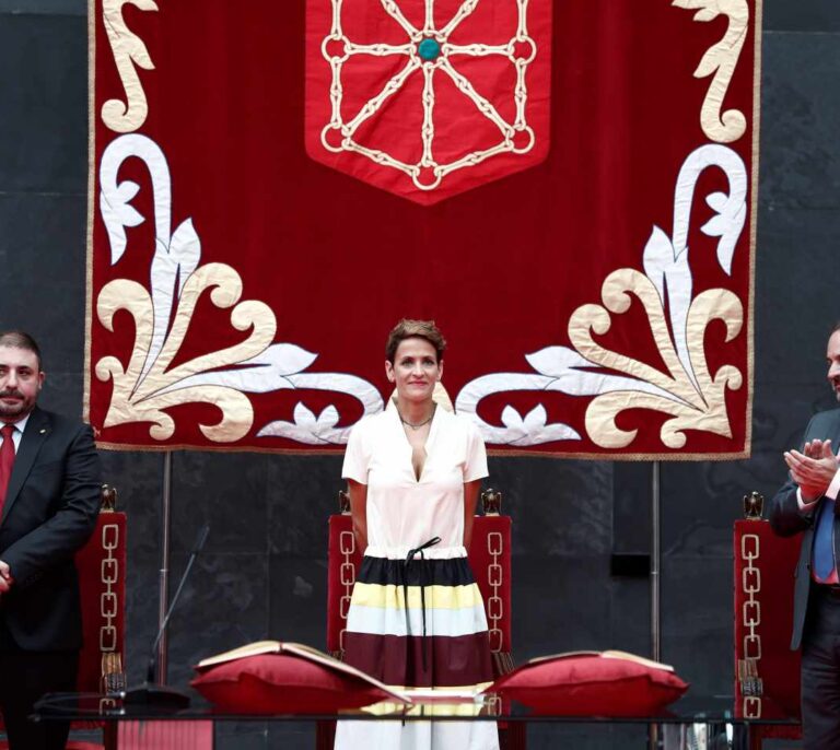 Chivite asume la presidencia de Navarra apelando al acuerdo y la convivencia, "es responsabilidad de todos"