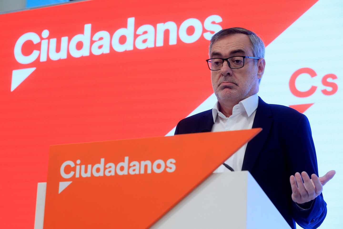 Rivera no descarta reunirse con Sánchez si este "llama", aunque seguirá aferrado al 'no'