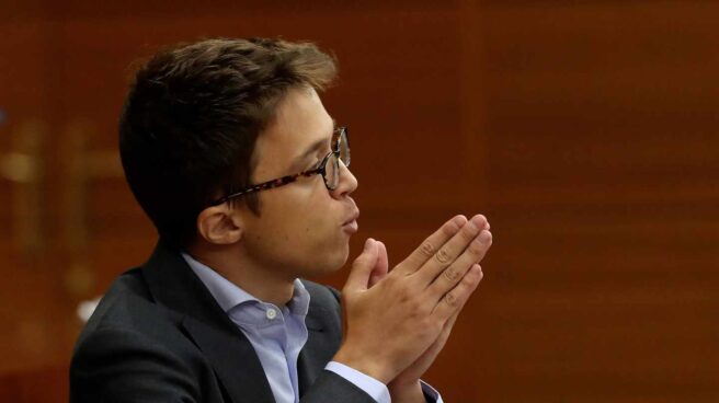 El portavoz de Más Madrid en la Asamblea de Madrid, Íñigo Errejón, durante su intervención en la segunda y última sesión del pleno de investidura