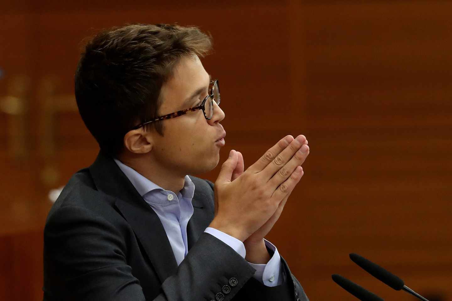 El portavoz de Más Madrid en la Asamblea de Madrid, Íñigo Errejón, durante su intervención en la segunda y última sesión del pleno de investidura