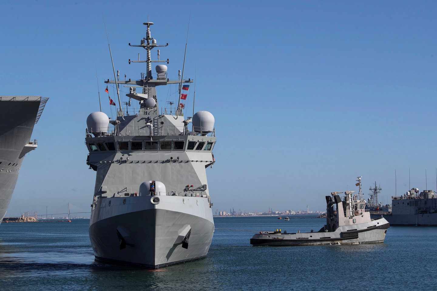 Vista del buque de la Armada española Audaz.