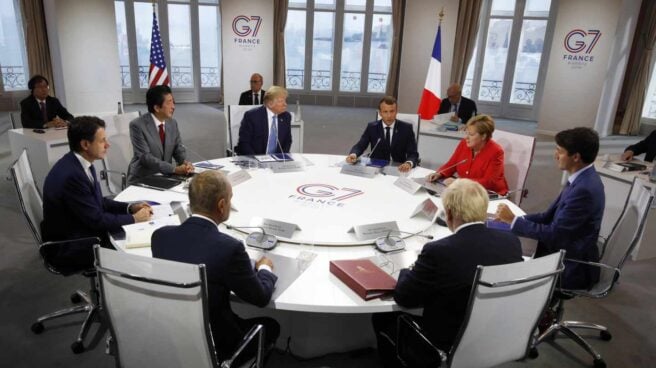 Mesa redonda con los líderes del G-7.