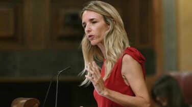 Los ataques de Álvarez de Toledo a Carmen Calvo durante su estreno en el Congreso