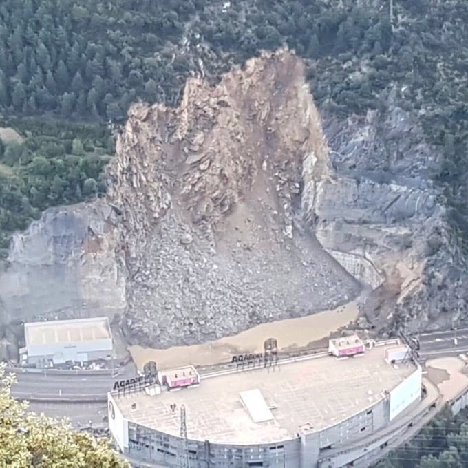 Una avalancha en Andorra deja cortada la carretera general 1 que da acceso a España